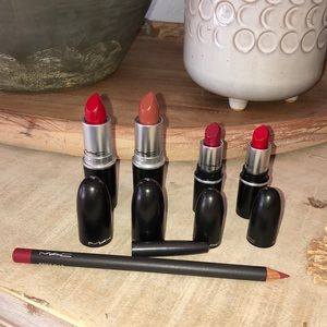 MAC lip bundle